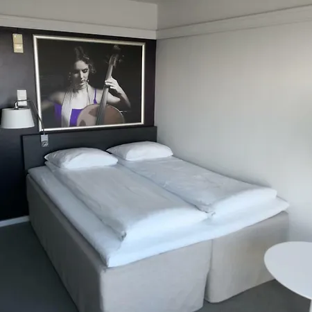 Otel Alstor 3*